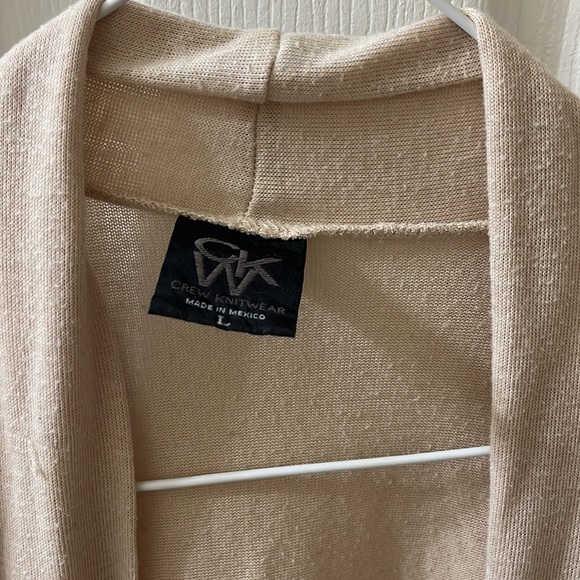 Tan sweater - Picture 3 of 3